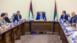 جانب من اجتماع متابعة العمل الحكومي بغزة