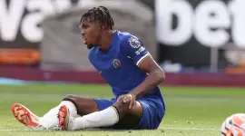 شوكويميكا لاعب تشيلسي يخضع لعملية جراحية